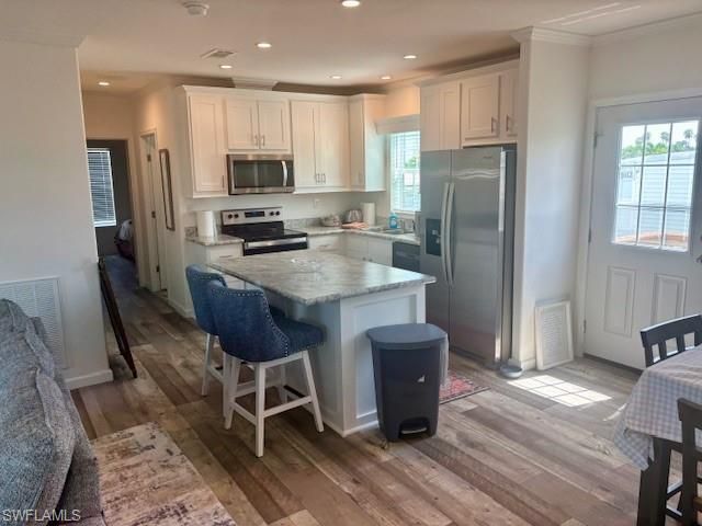 302 Shoreland Dr, Fort Myers, FL 33905 Photo
