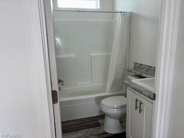 302 Shoreland Dr, Fort Myers, FL 33905 Photo
