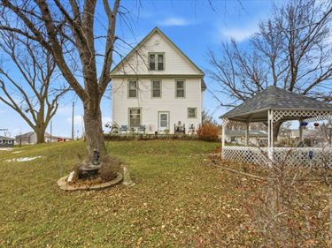 404 HIGH Street, NEOLA, IA 51559