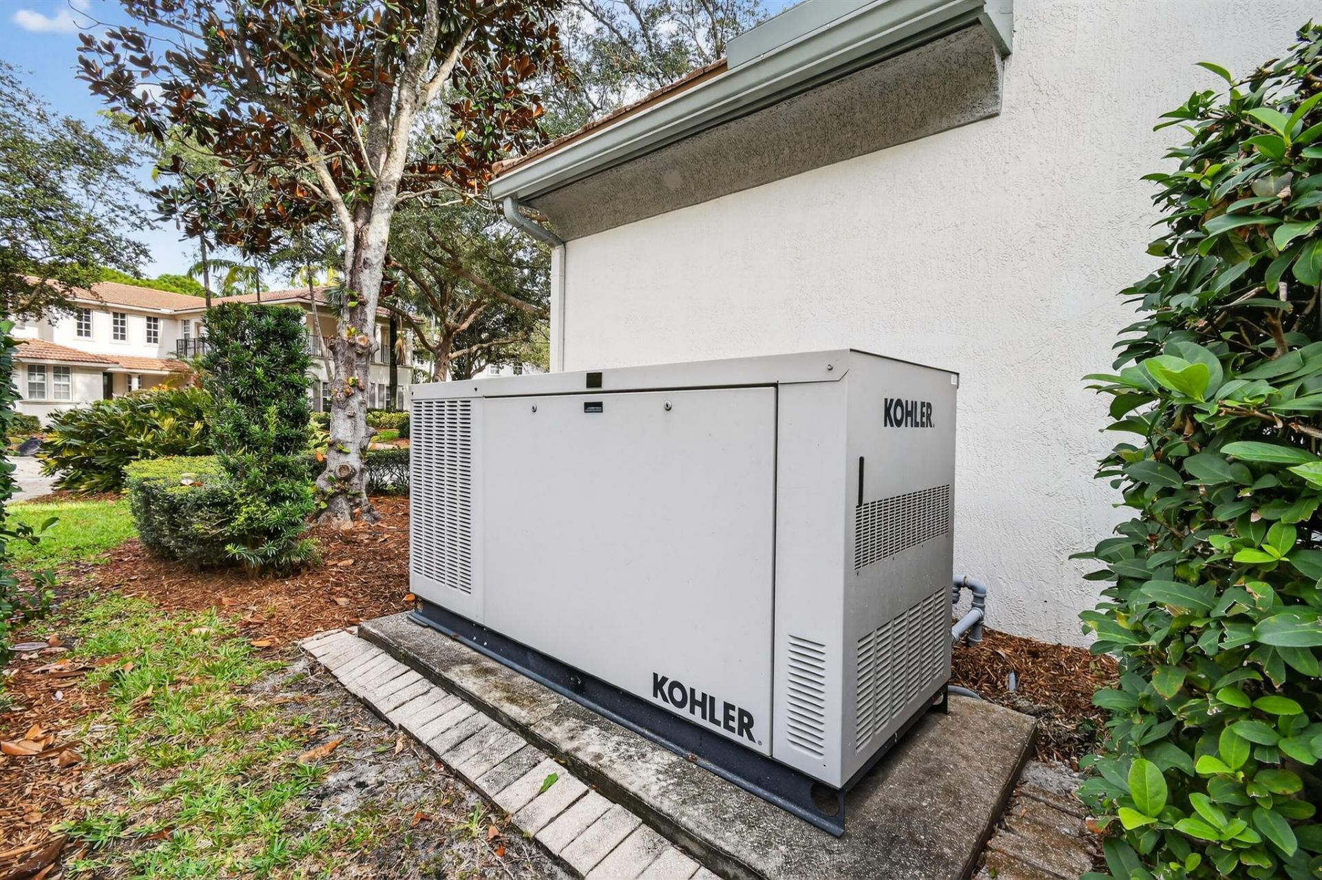 916 Mill Creek Drive, Palm Beach Gardens, FL 33410 Photo