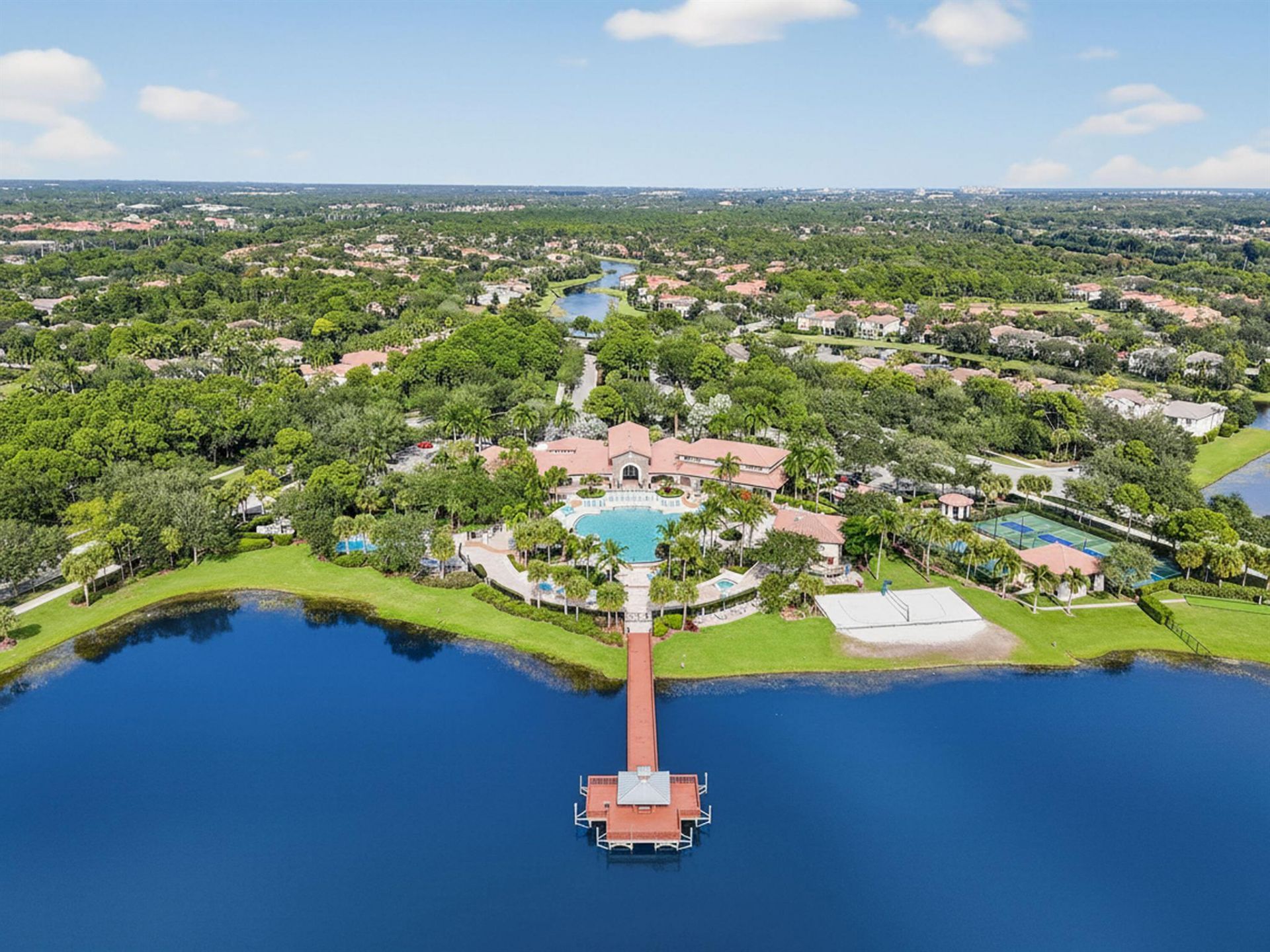 916 Mill Creek Drive, Palm Beach Gardens, FL 33410 Photo