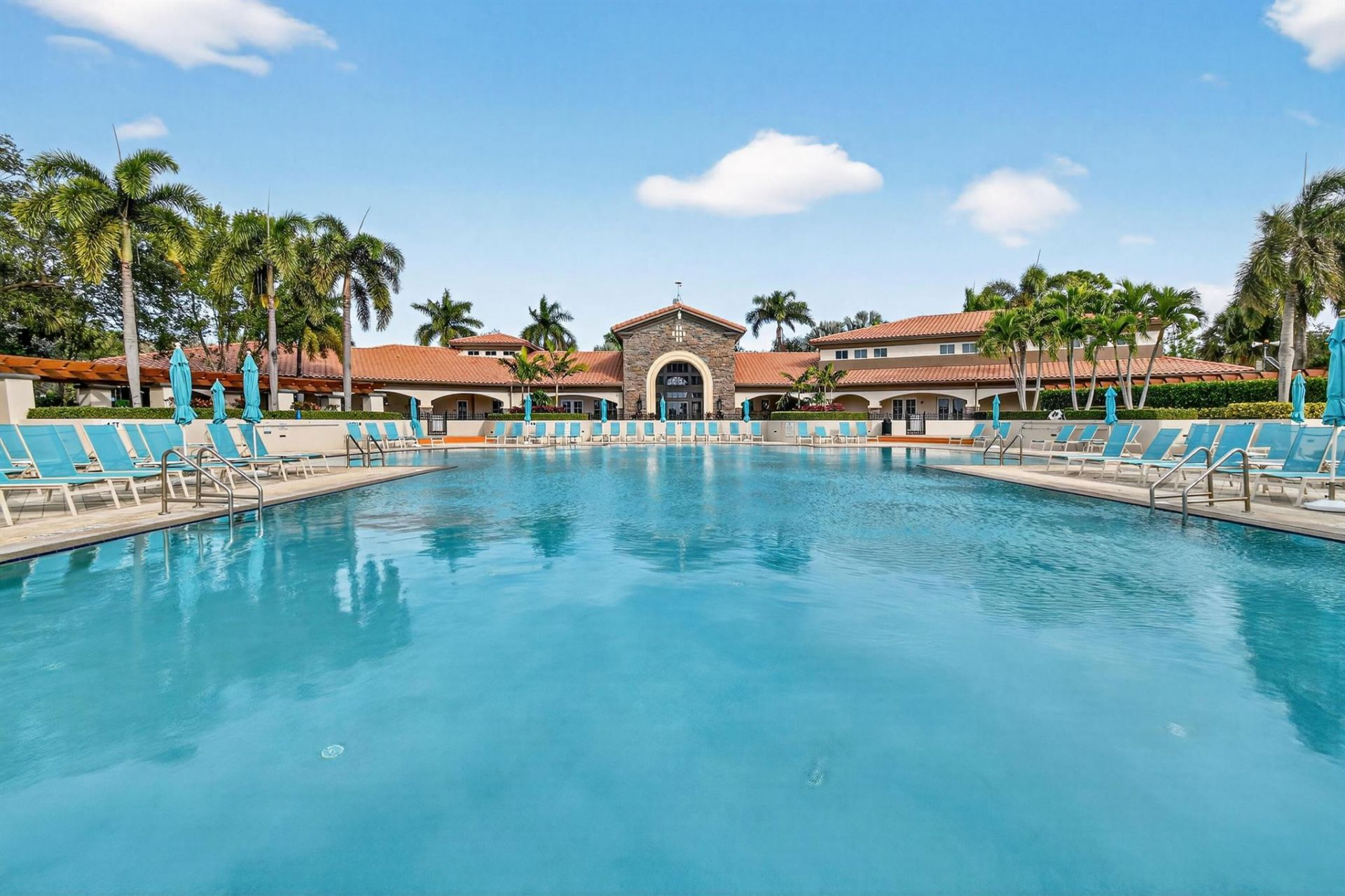 916 Mill Creek Drive, Palm Beach Gardens, FL 33410 Photo