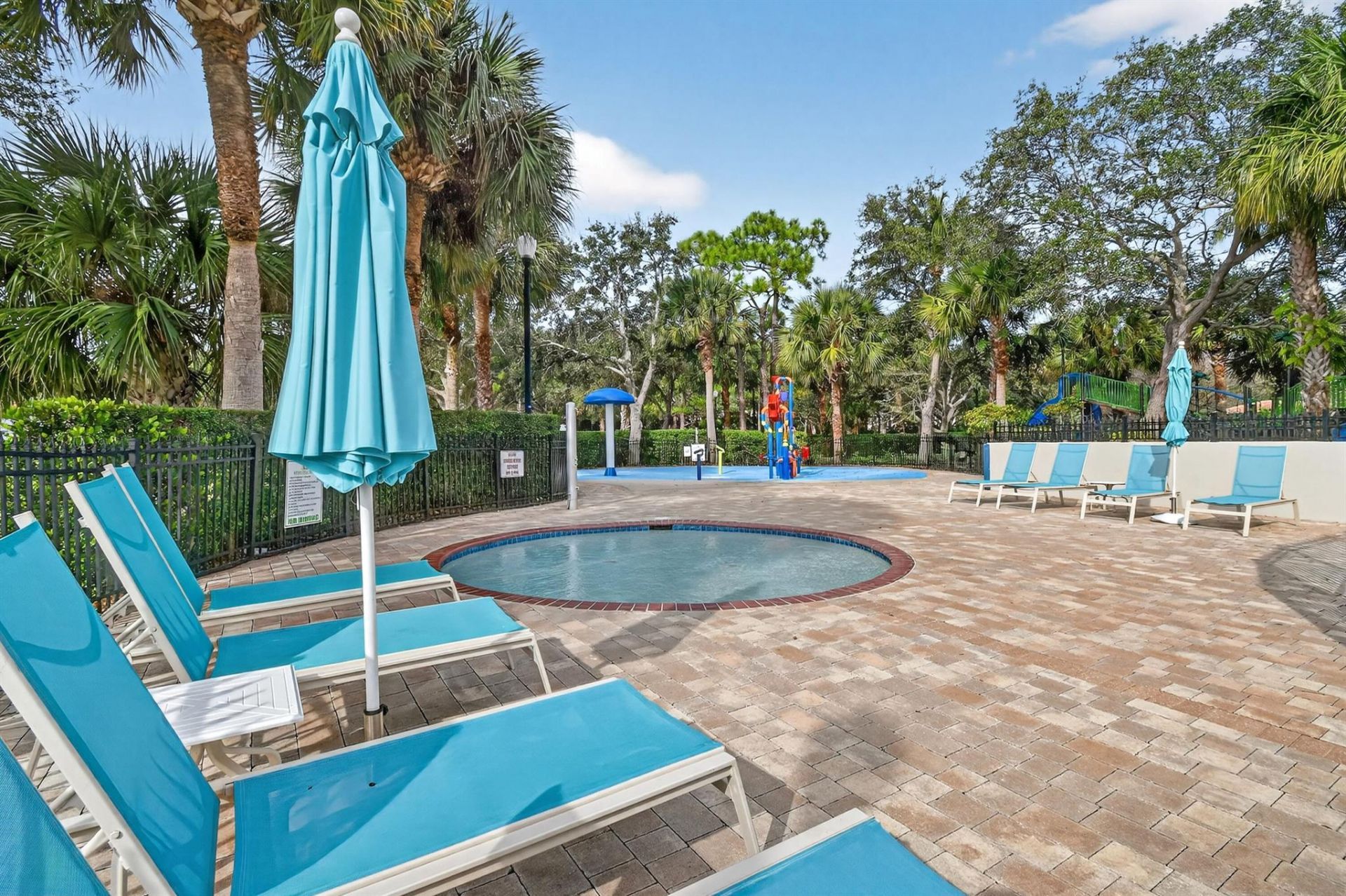 916 Mill Creek Drive, Palm Beach Gardens, FL 33410 Photo