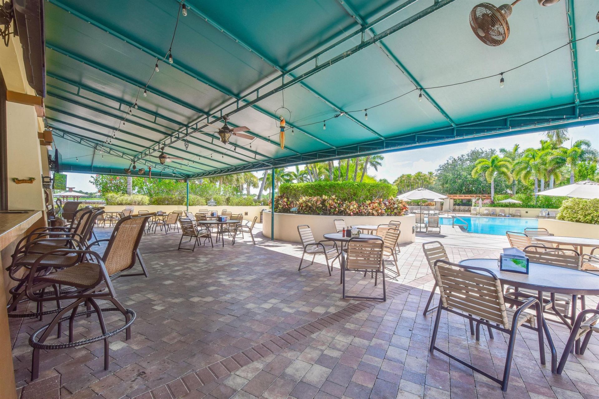 916 Mill Creek Drive, Palm Beach Gardens, FL 33410 Photo