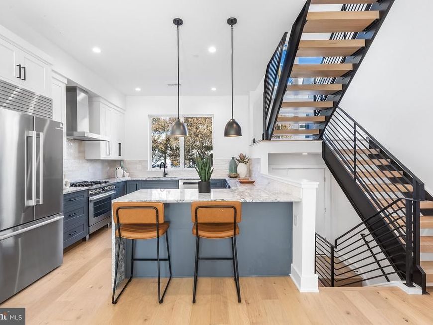 134 W Allen Street, Philadelphia, PA 19123 Main Photo