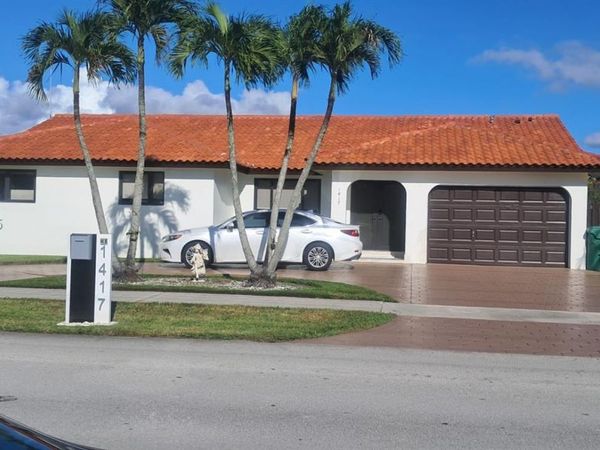 1417 SW 139 AVE , Miami, FL 33184