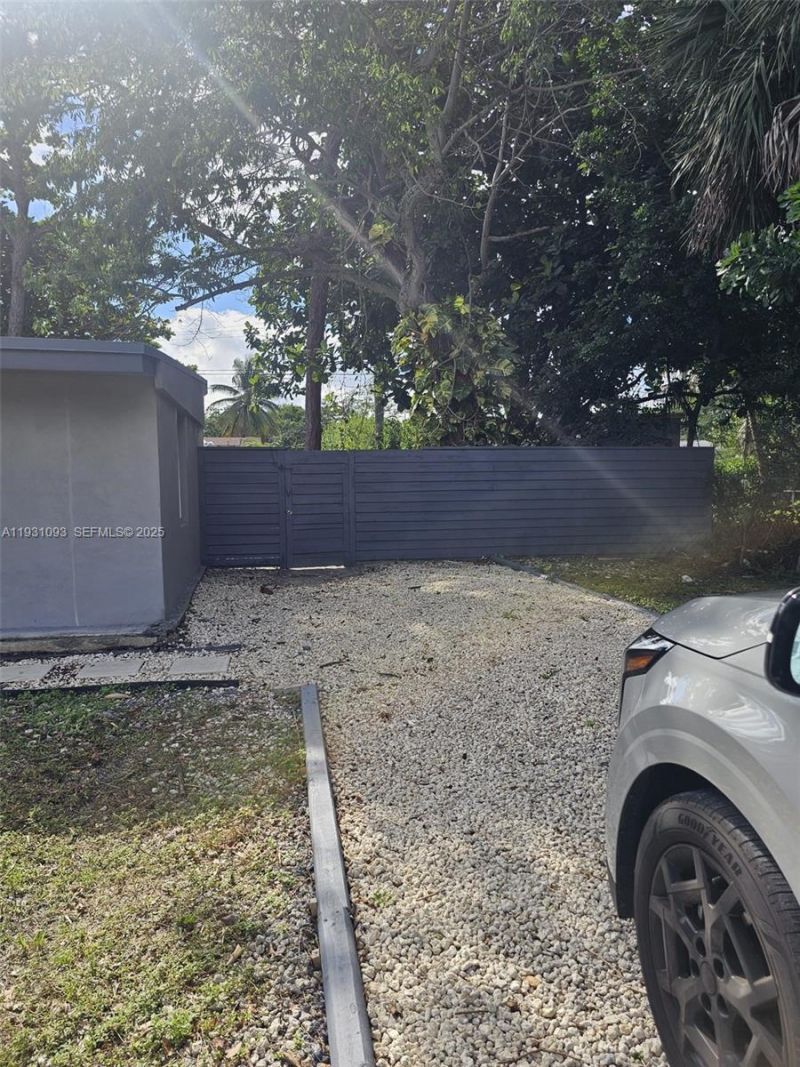 2488 SW 6th Ct , Fort Lauderdale, FL 33312 Photo