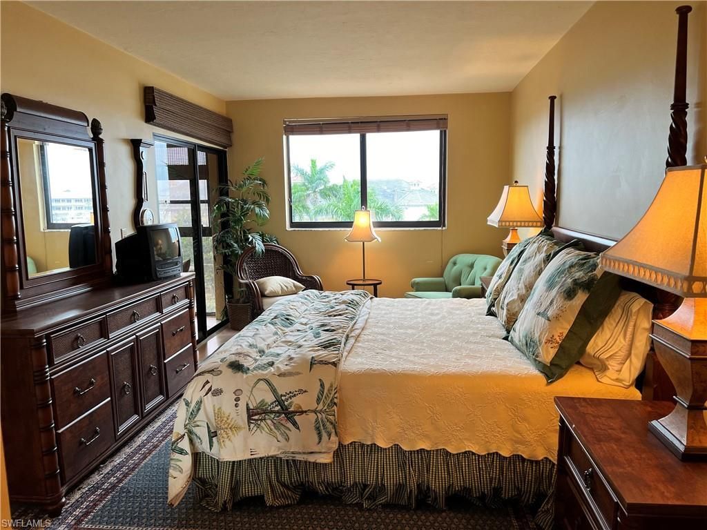 807 River Point Dr, Unit 304D, Naples, FL 34102 Photo