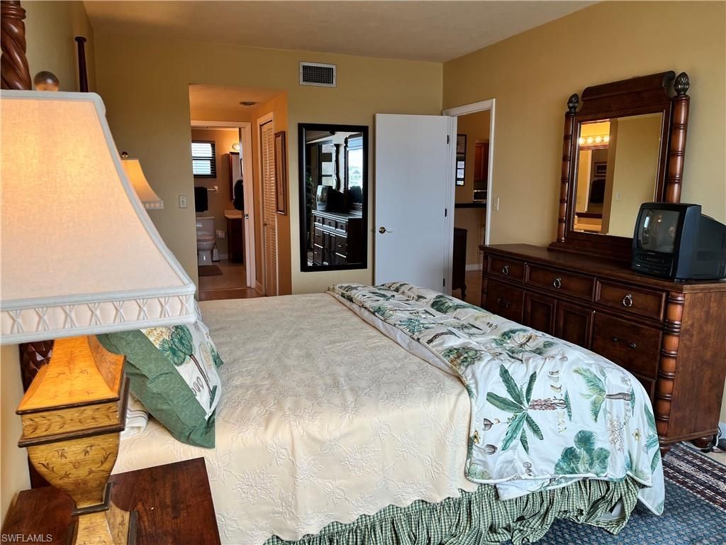 807 River Point Dr, Unit 304D, Naples, FL 34102 Photo