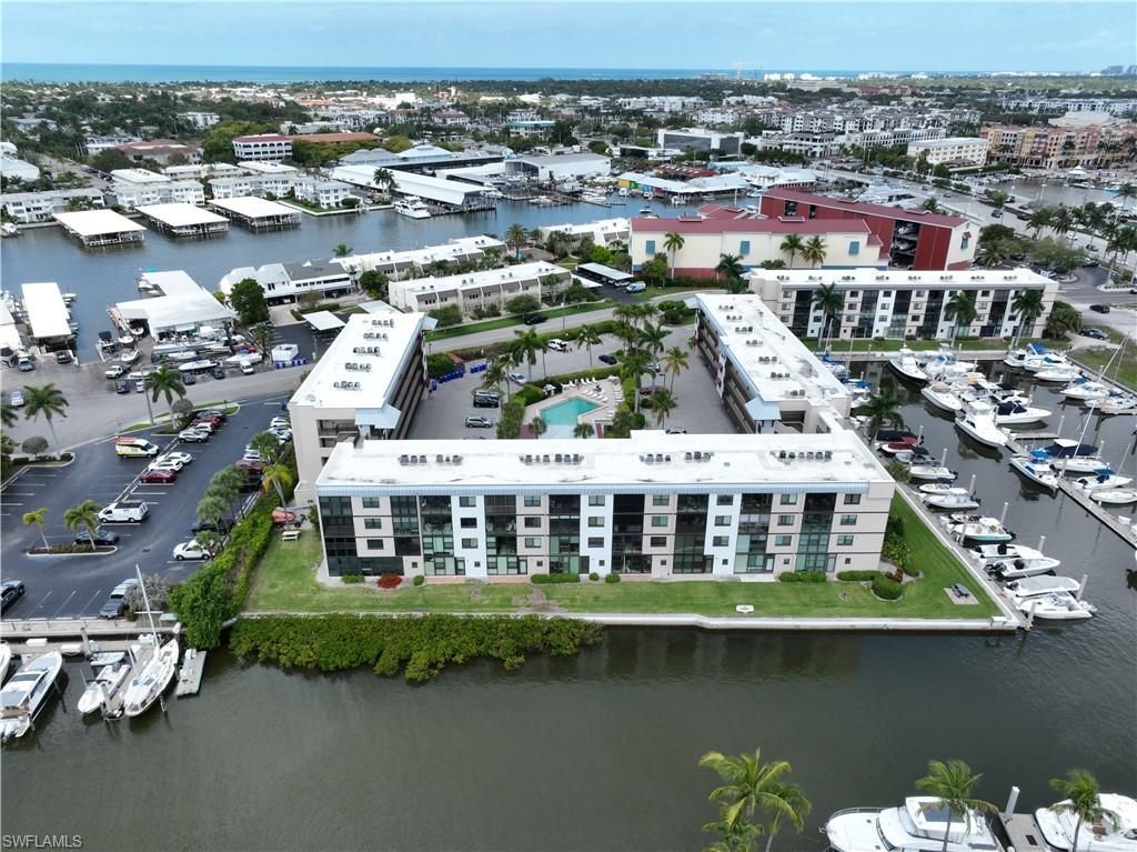 807 River Point Dr, Unit 304D, Naples, FL 34102 Photo