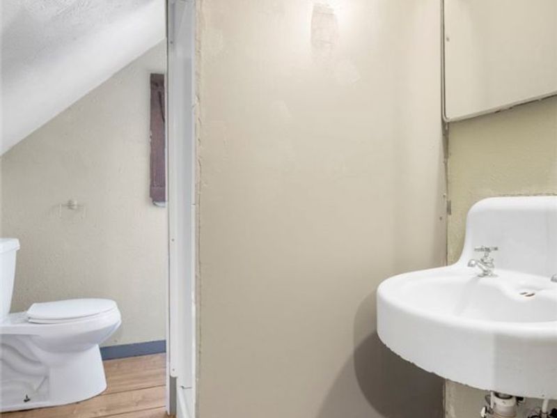 10624 Grantwood Avenue, Cleveland, OH 44108 Photo 20