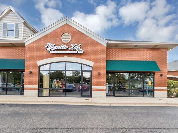 1540 Carlemont Drive, Unit F, Crystal Lake, IL 60014