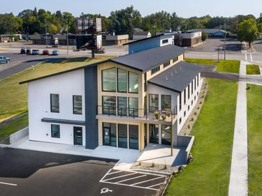 403 3rd Avenue E, Unit Suite 2, Alexandria, MN 56308