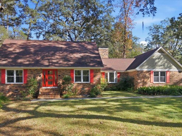 602 Middlebrooks Circle, Tallahassee, FL 32312