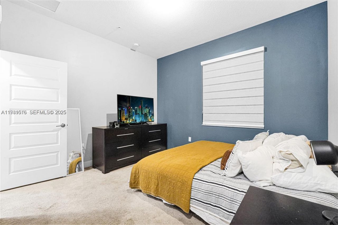 8025 NW 104th Ave, Unit 23, Doral, FL 33178 Photo