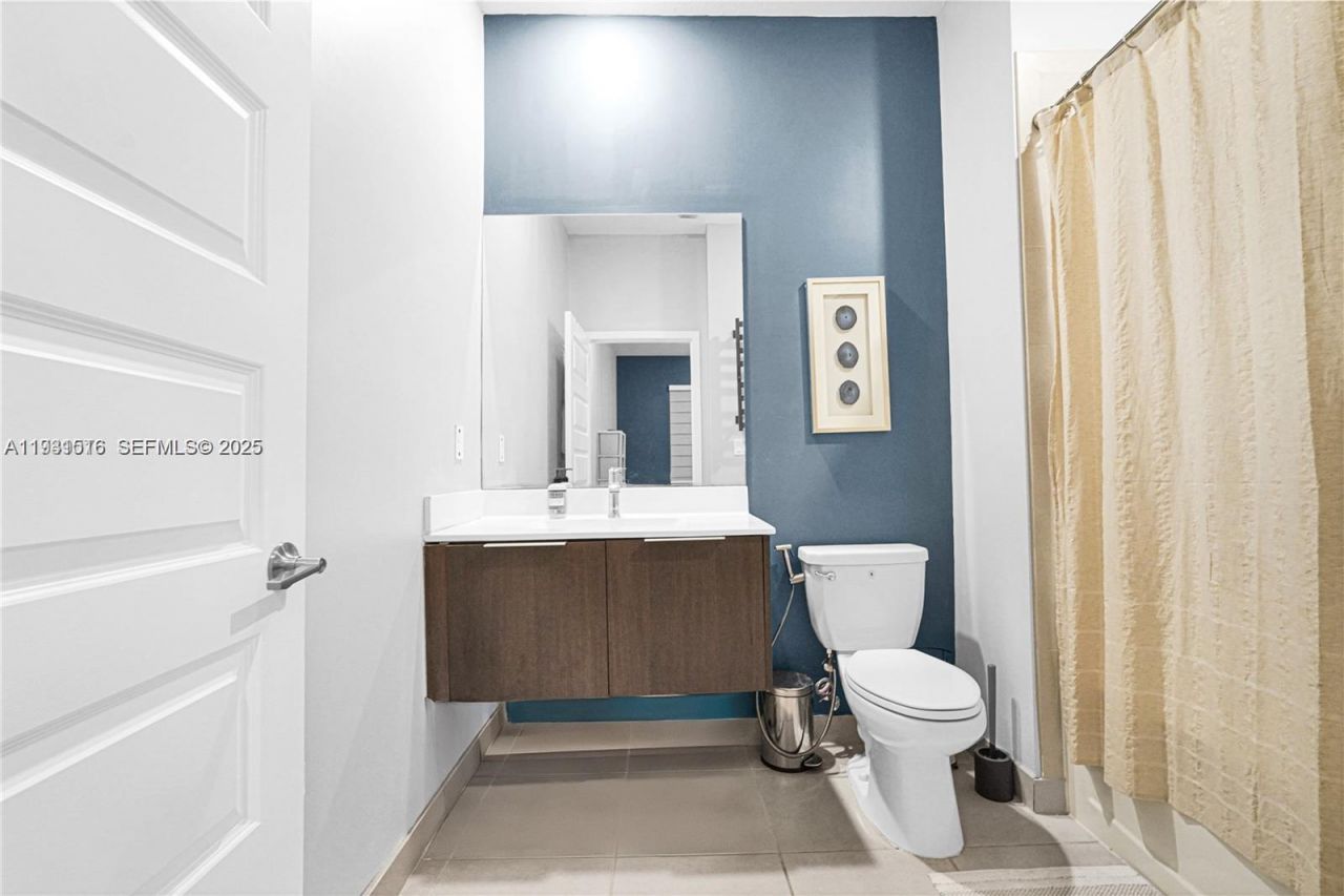 8025 NW 104th Ave, Unit 23, Doral, FL 33178 Photo