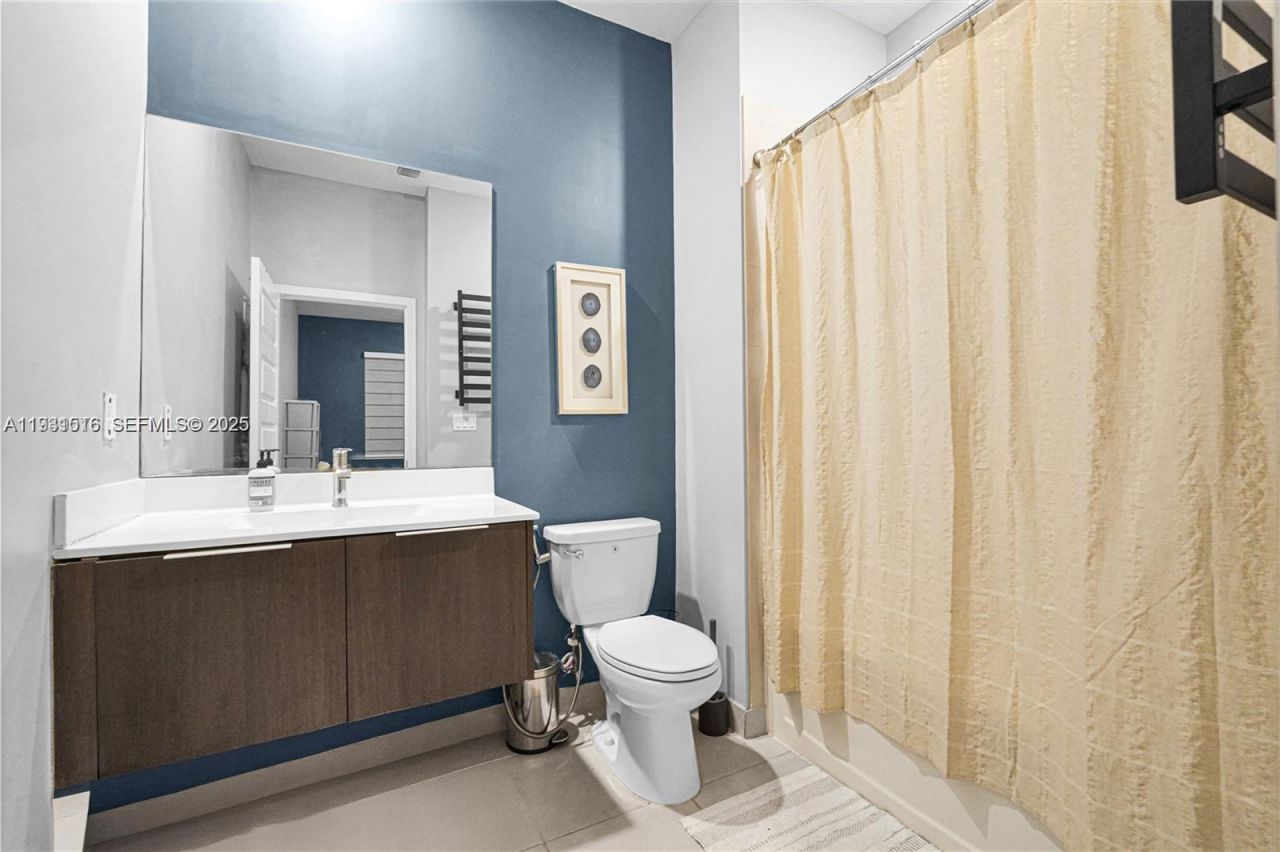 8025 NW 104th Ave, Unit 23, Doral, FL 33178 Photo