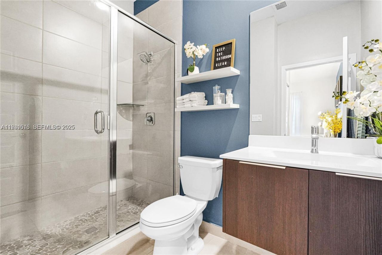 8025 NW 104th Ave, Unit 23, Doral, FL 33178 Photo