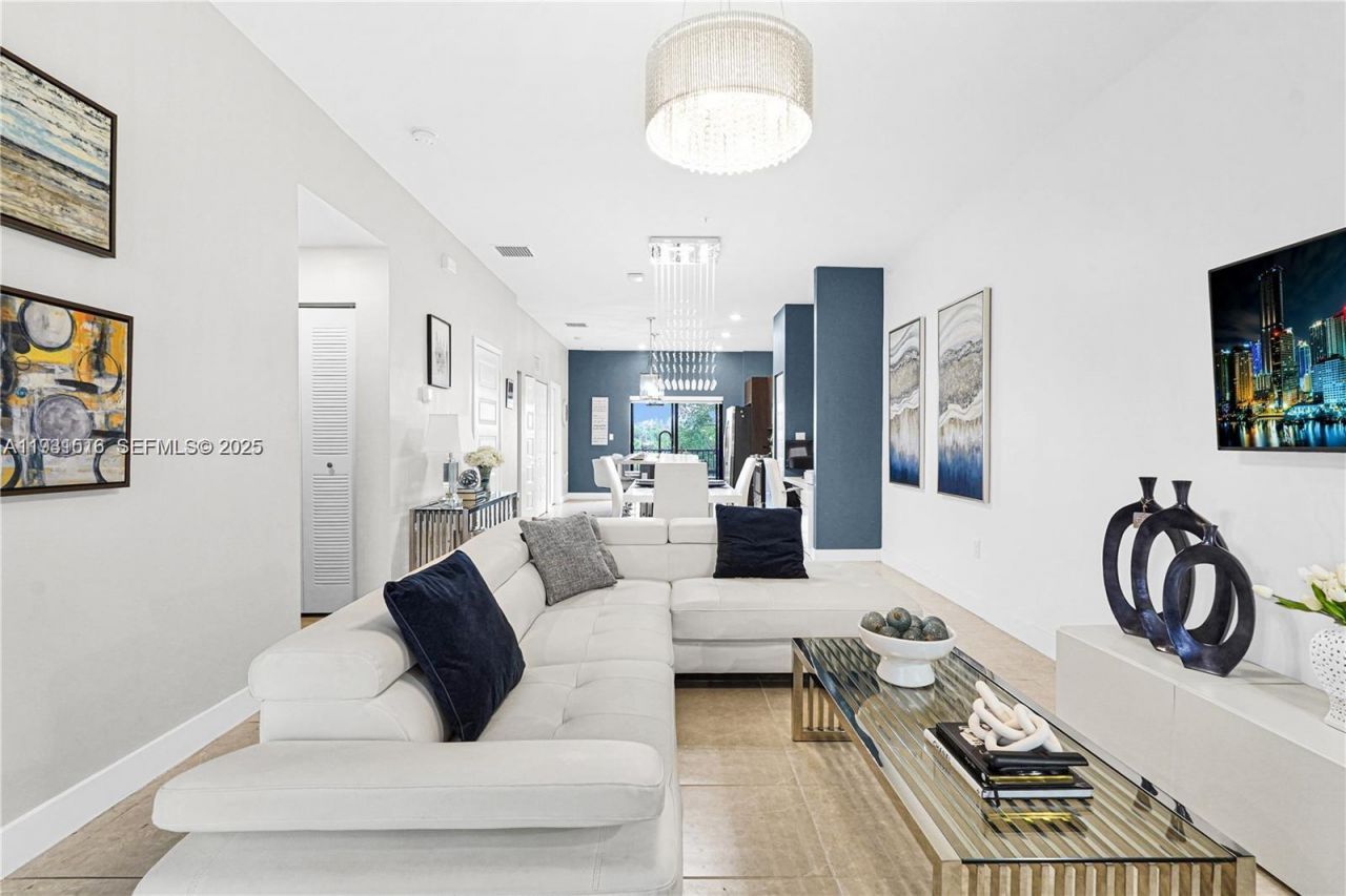 8025 NW 104th Ave, Unit 23, Doral, FL 33178 Photo