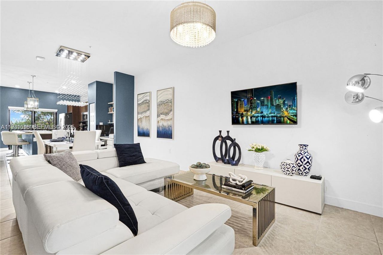 8025 NW 104th Ave, Unit 23, Doral, FL 33178 Photo