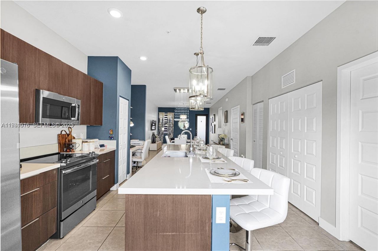 8025 NW 104th Ave, Unit 23, Doral, FL 33178 Photo