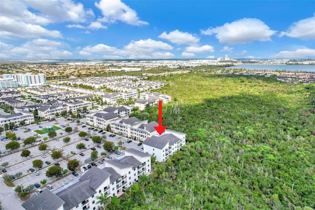 8025 NW 104th Ave, Unit 23, Doral, FL 33178 Photo