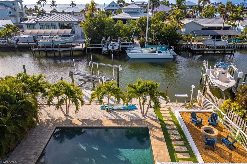 3571 Emerald Ave, Saint James City, FL 33956 Photo