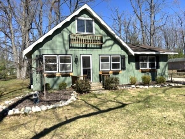 2845 Oak Avenue, Lewiston, MI 49756