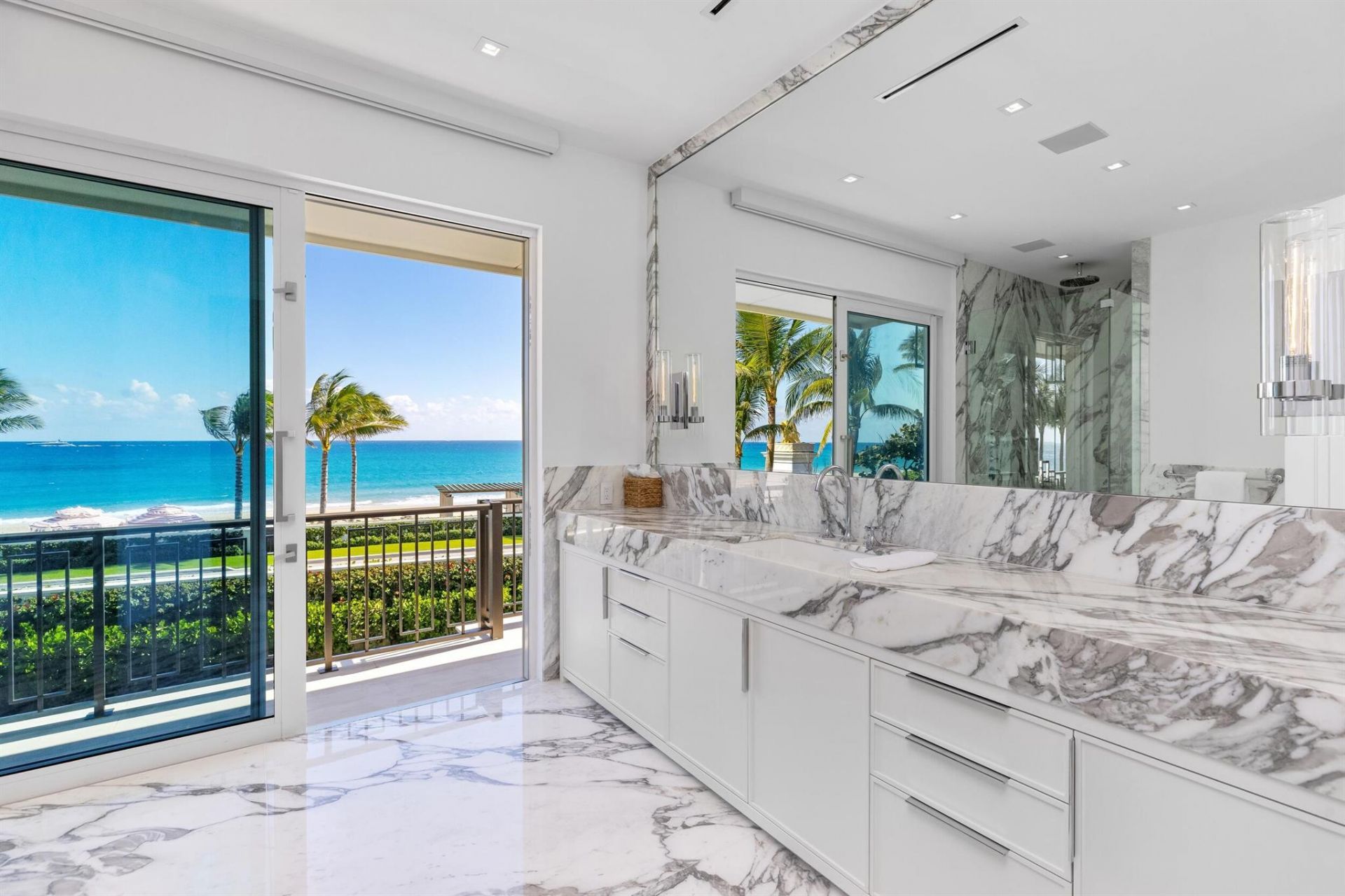 870 S Ocean Boulevard, Palm Beach, FL 33480 Photo