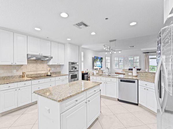305 E Ocean Avenue, Unit Th-7, Lantana, FL 33462