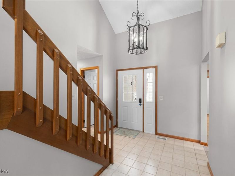 6667 Hidden Lake Trail, Brecksville, OH 44141 Photo 2
