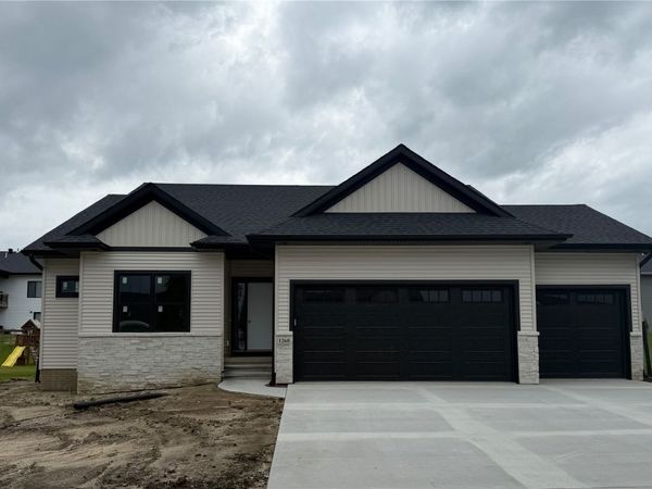 1260 Osage Lane, North Liberty, IA 52317
