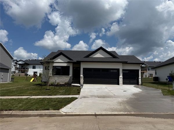1260 Osage Lane, North Liberty, IA 52317