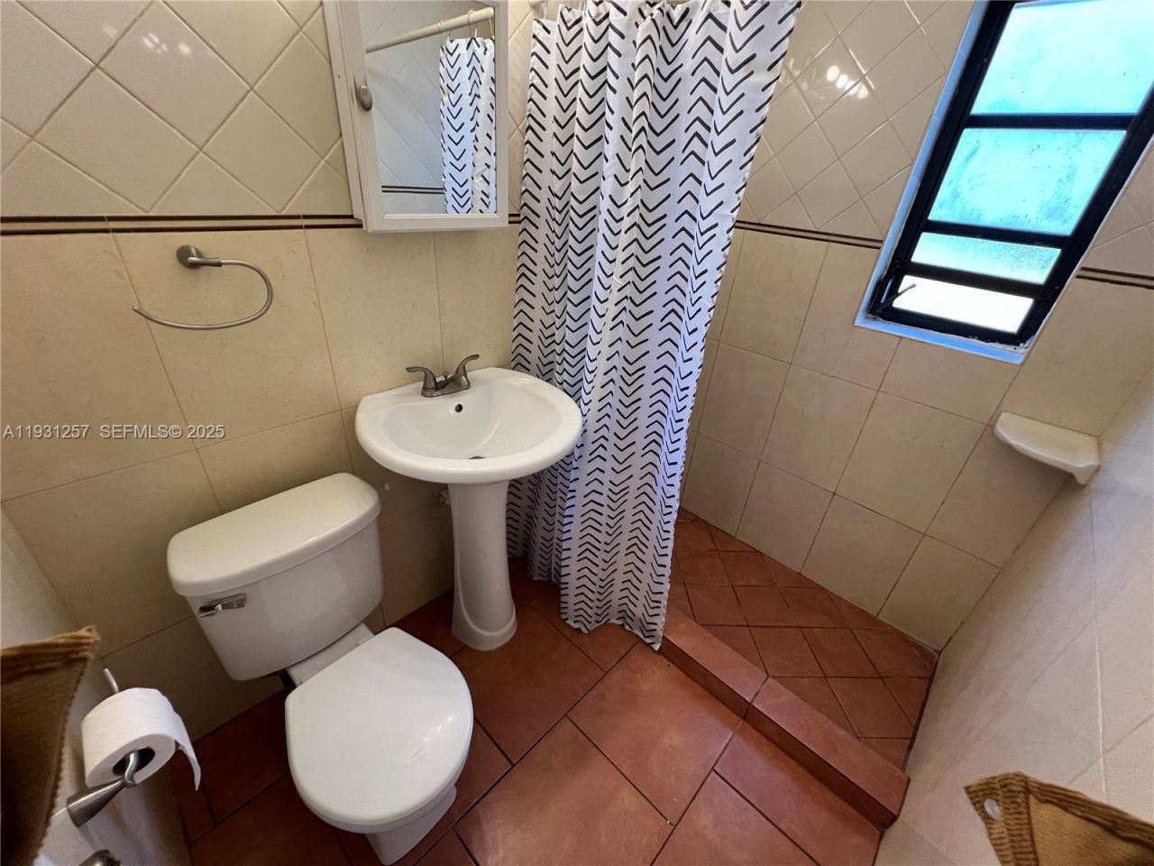 835 NW 126th St, North Miami, FL 33168 Photo