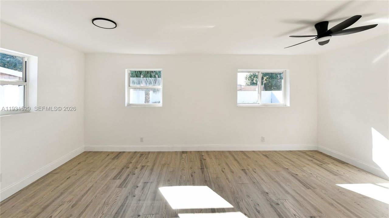 2572 NW 20th St, Fort Lauderdale, FL 33311 Photo