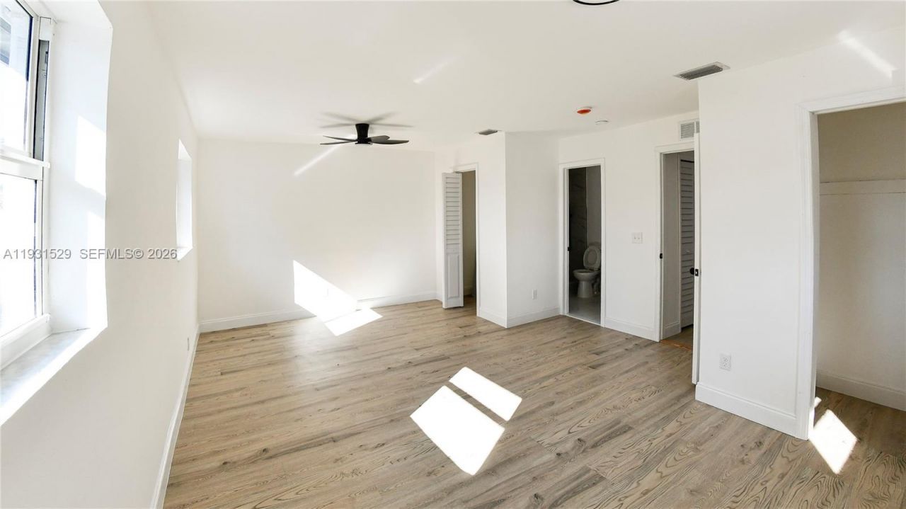 2572 NW 20th St, Fort Lauderdale, FL 33311 Photo