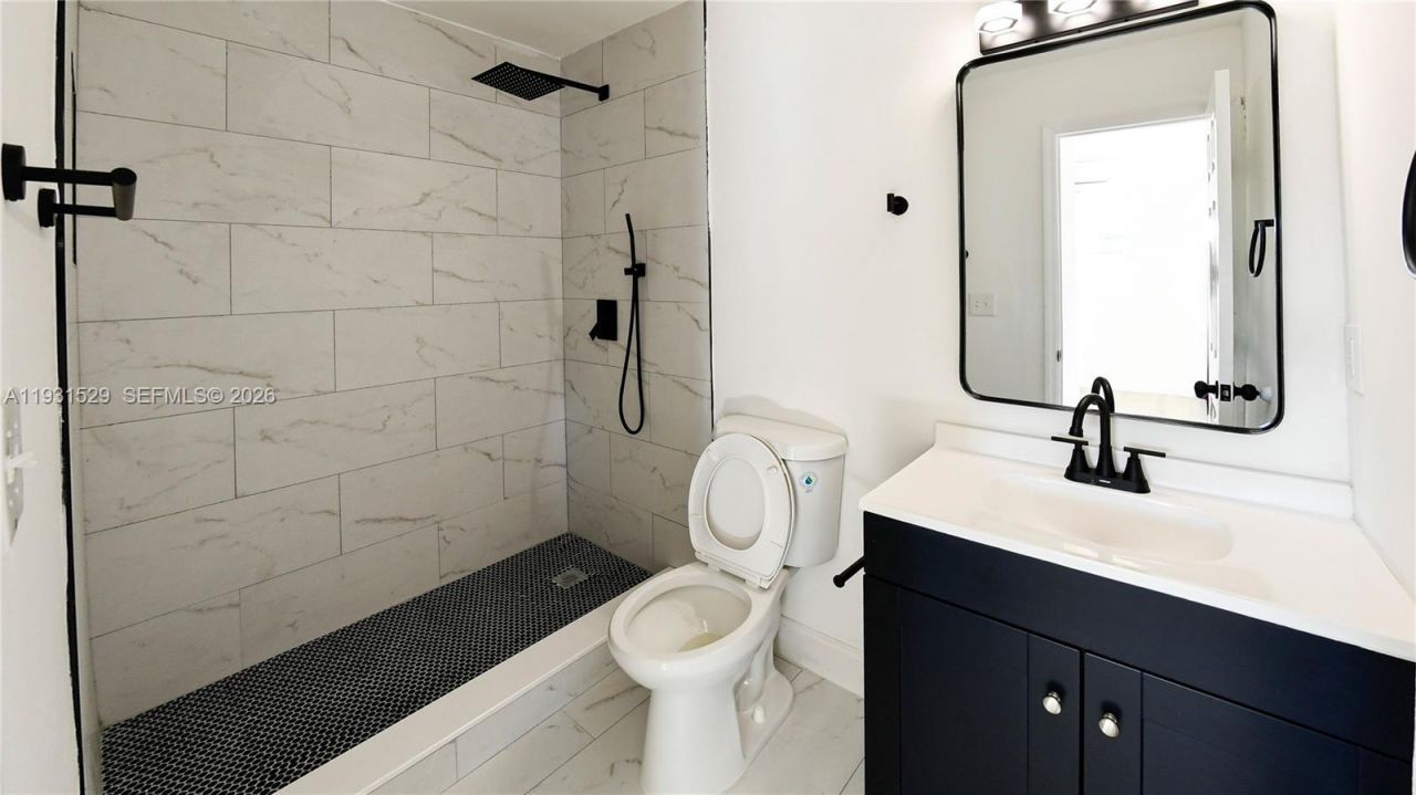 2572 NW 20th St, Fort Lauderdale, FL 33311 Photo