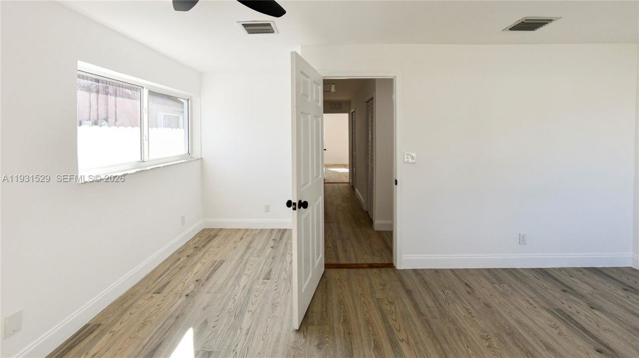 2572 NW 20th St, Fort Lauderdale, FL 33311 Photo