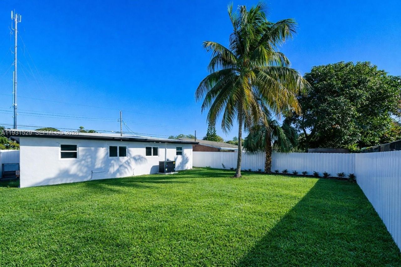 2572 NW 20th St, Fort Lauderdale, FL 33311 Photo