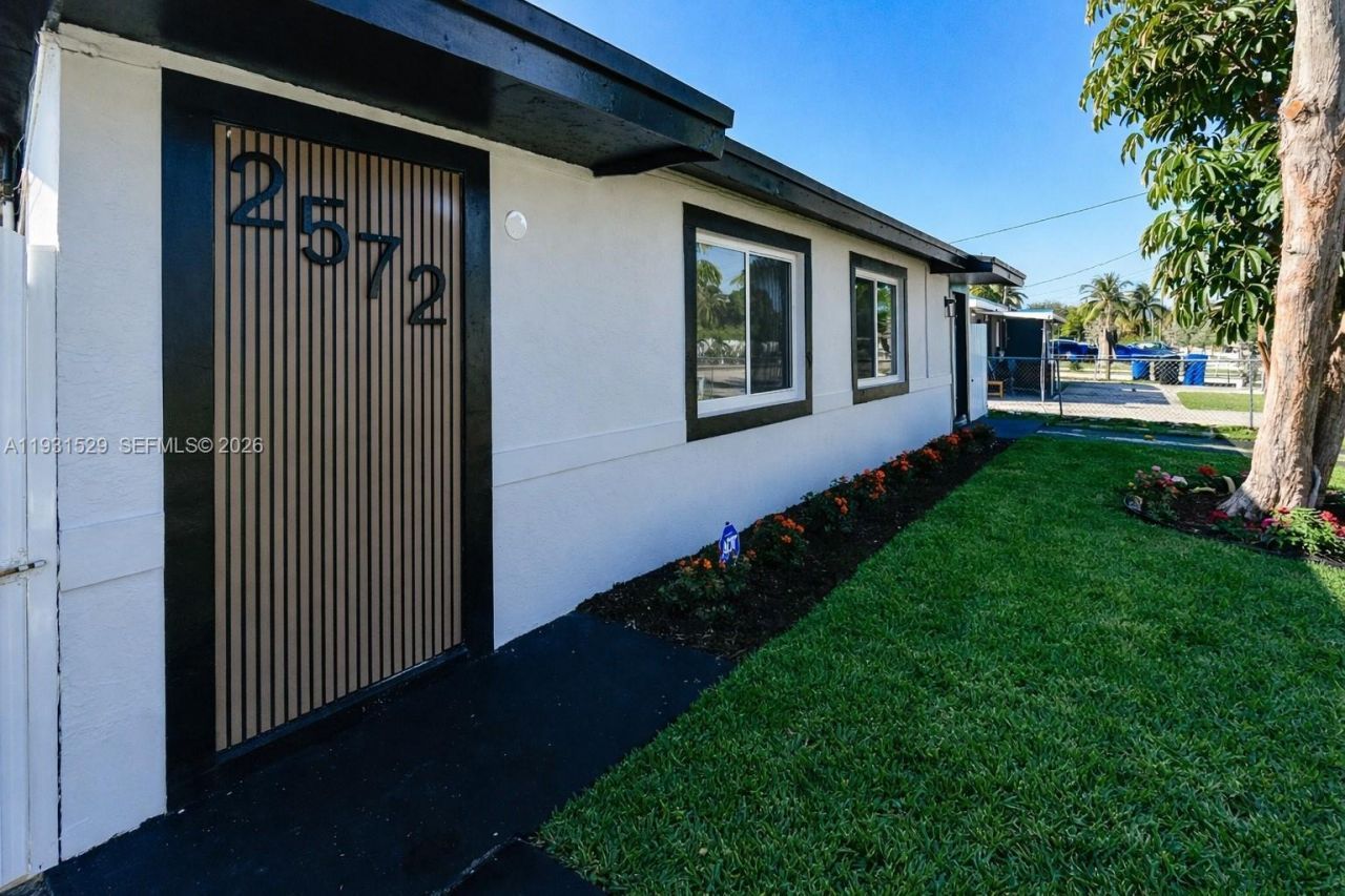 2572 NW 20th St, Fort Lauderdale, FL 33311 Photo