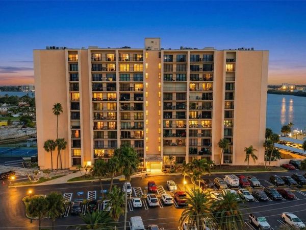 51 ISLAND WAY, Unit 311, CLEARWATER BEACH, FL 33767
