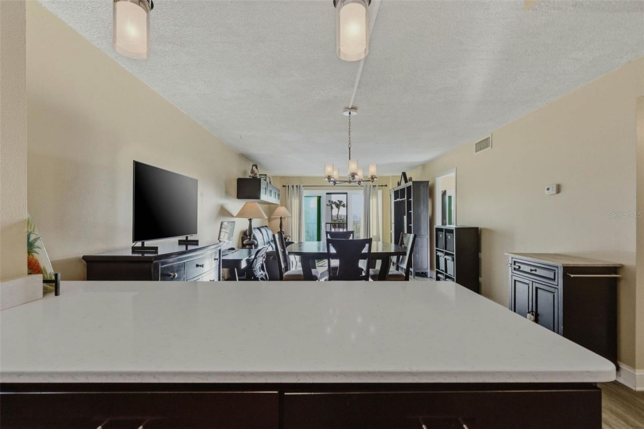 51 Island Way, Unit 311, Clearwater Beach, FL 33767 Photo