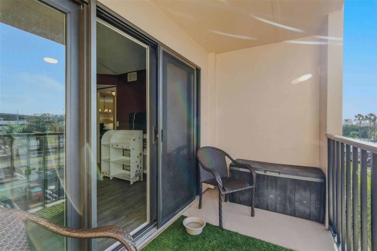 51 Island Way, Unit 311, Clearwater Beach, FL 33767 Photo