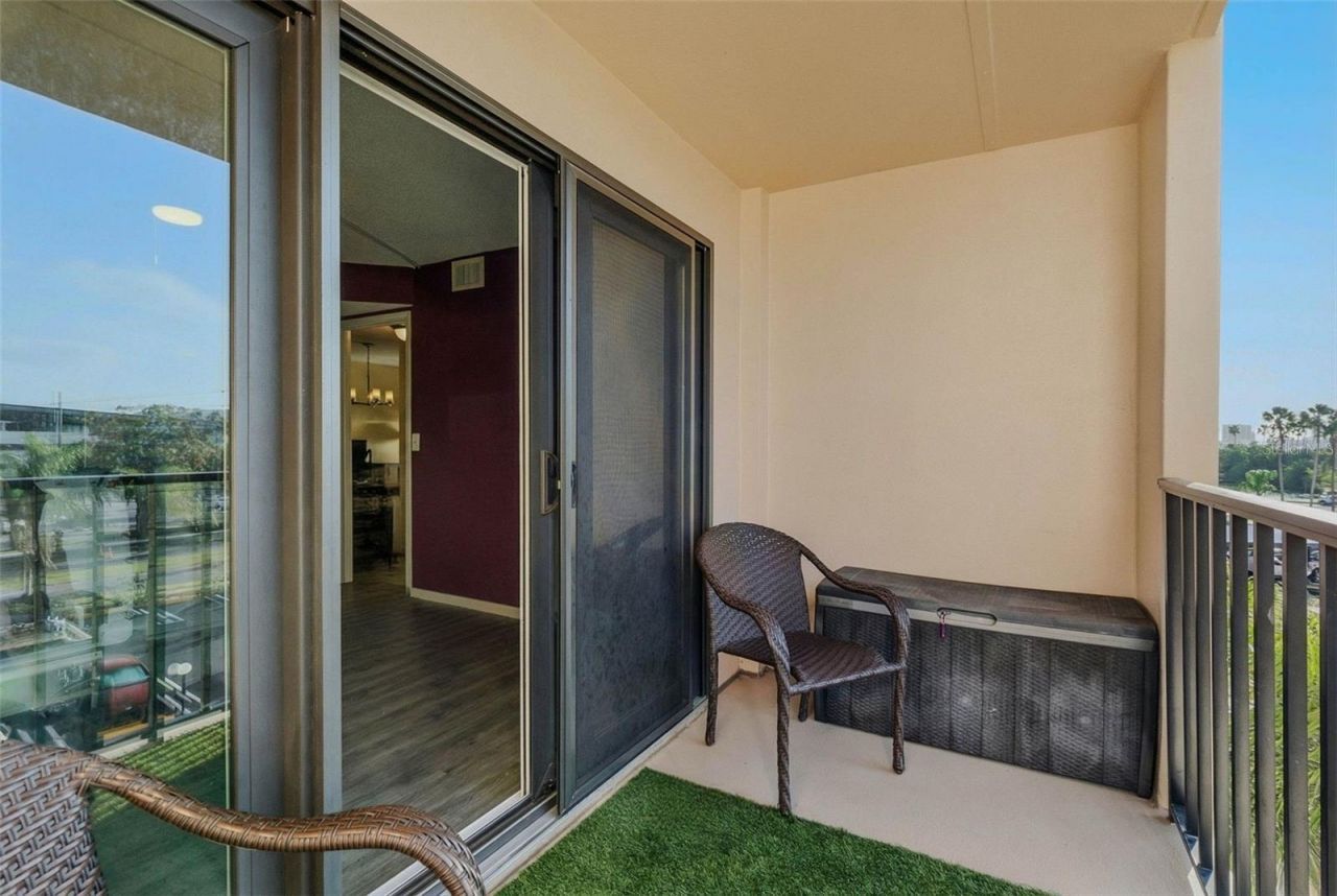 51 Island Way, Unit 311, Clearwater Beach, FL 33767 Photo