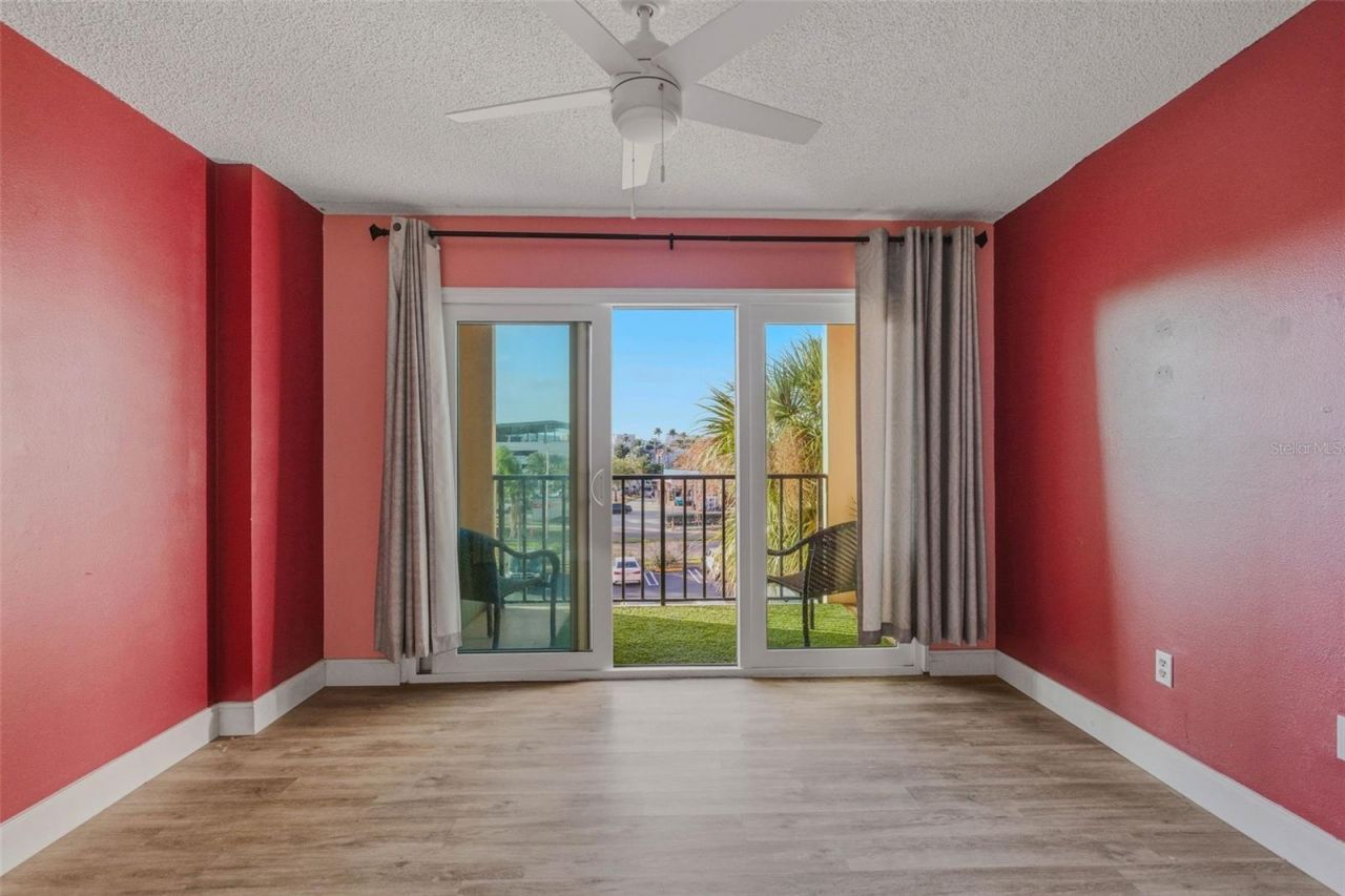 51 Island Way, Unit 311, Clearwater Beach, FL 33767 Photo