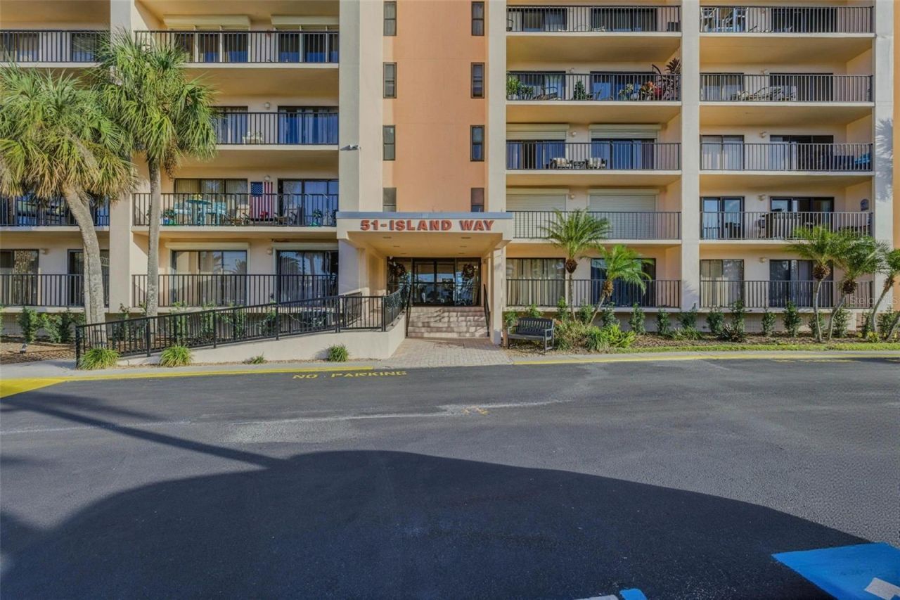 51 Island Way, Unit 311, Clearwater Beach, FL 33767 Photo