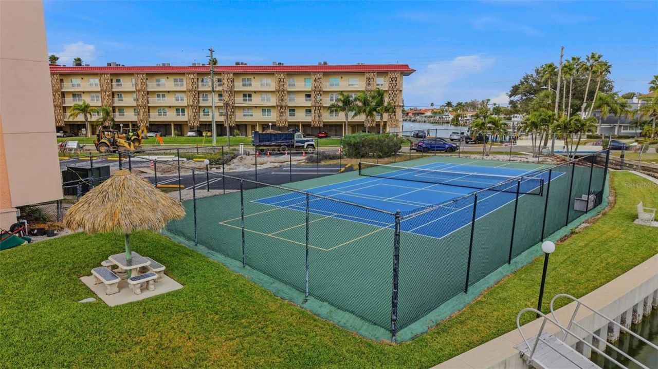51 Island Way, Unit 311, Clearwater Beach, FL 33767 Photo