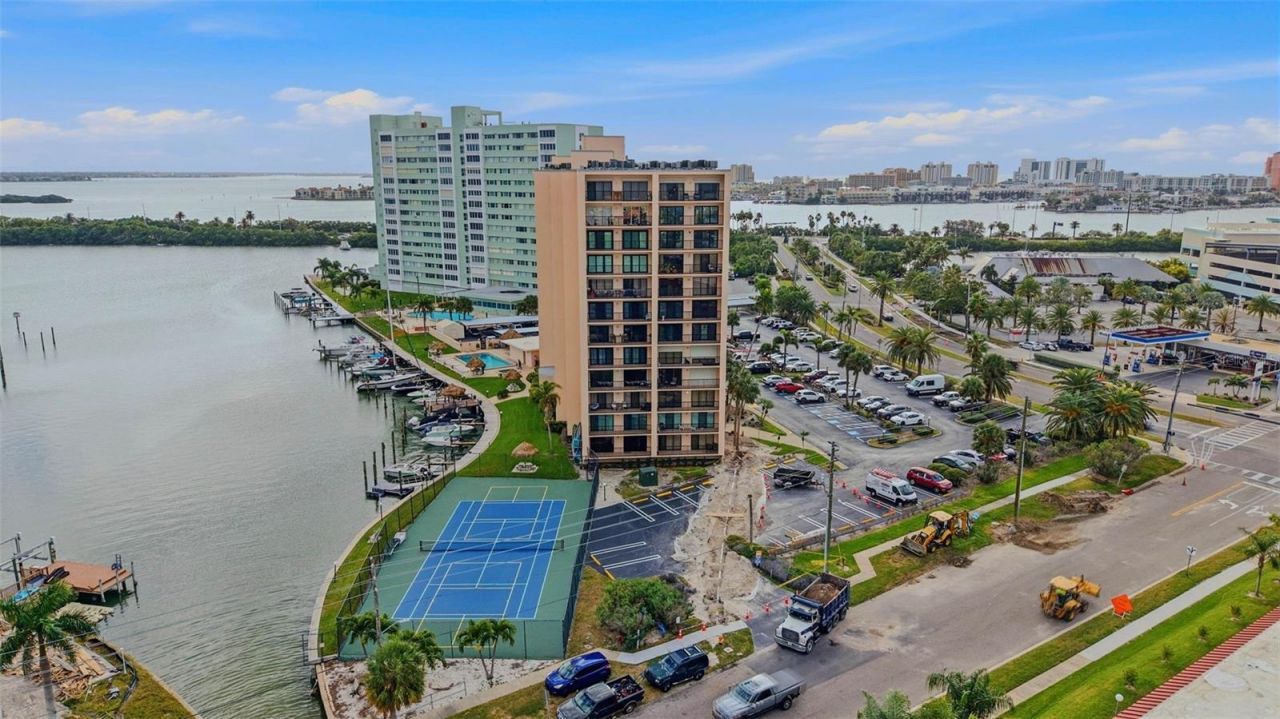 51 Island Way, Unit 311, Clearwater Beach, FL 33767 Photo