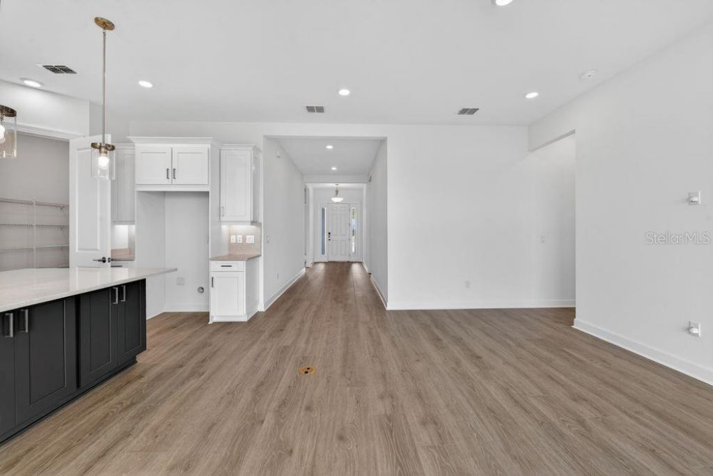 13709 Iona Avenue, Palmetto, FL 34221 Photo