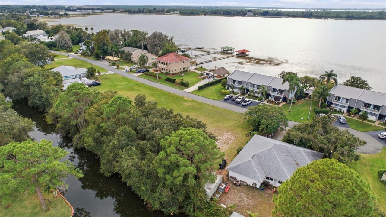 183 Blue Moon Avenue, Lake Placid, FL 33852 Photo